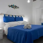 Apartment Casa Flavia Center - 5 Minutes To And 4 Air Conditioning