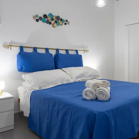 شقة Casa Flavia - Center - 5 Minutes To - For 6 People, Ideally Located In The Heart Of Positano, With Terrace, 2 Bathrooms And 3 Bedrooms