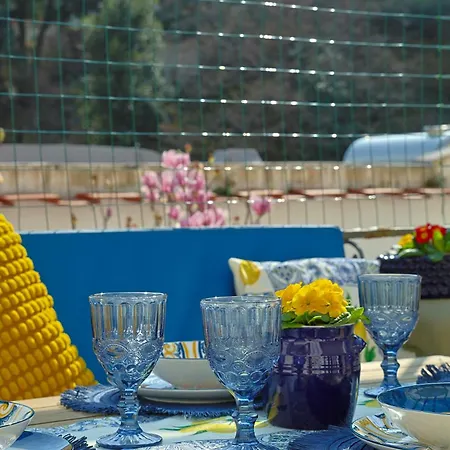 Casa Flavia - Center - 5 Minutes To - For 6 People, Ideally Located In The Heart Of Positano, With Terrace, 2 Bathrooms And 3 Bedrooms * بوسيتانو