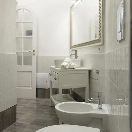 Casa Flavia Center - 5 Minutes To And 4 Air Conditioning